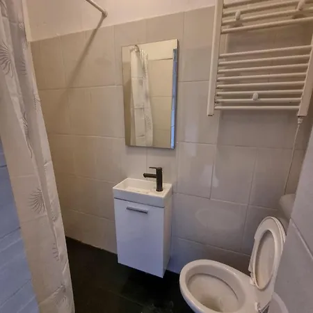 Sunny In Center Apartman